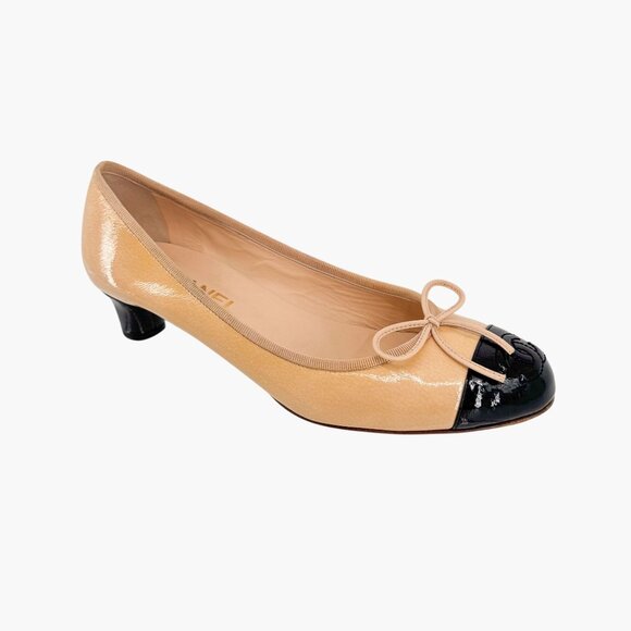 Chanel Beige CC Cap Toe Kitten Pumps Size 39.5 US 8.5-9 Two Tone Low Heel Bow - Picture 10 of 16